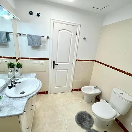 Great View Over The Ocean In Bianca With Wifi And Pool